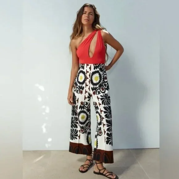 Zara High Waisted Printed Culottes - Picture 2 of 10